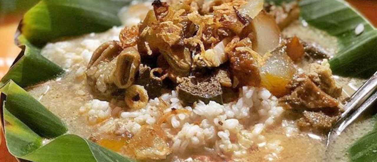 Mengenal Nasi Gandul Asal Pati