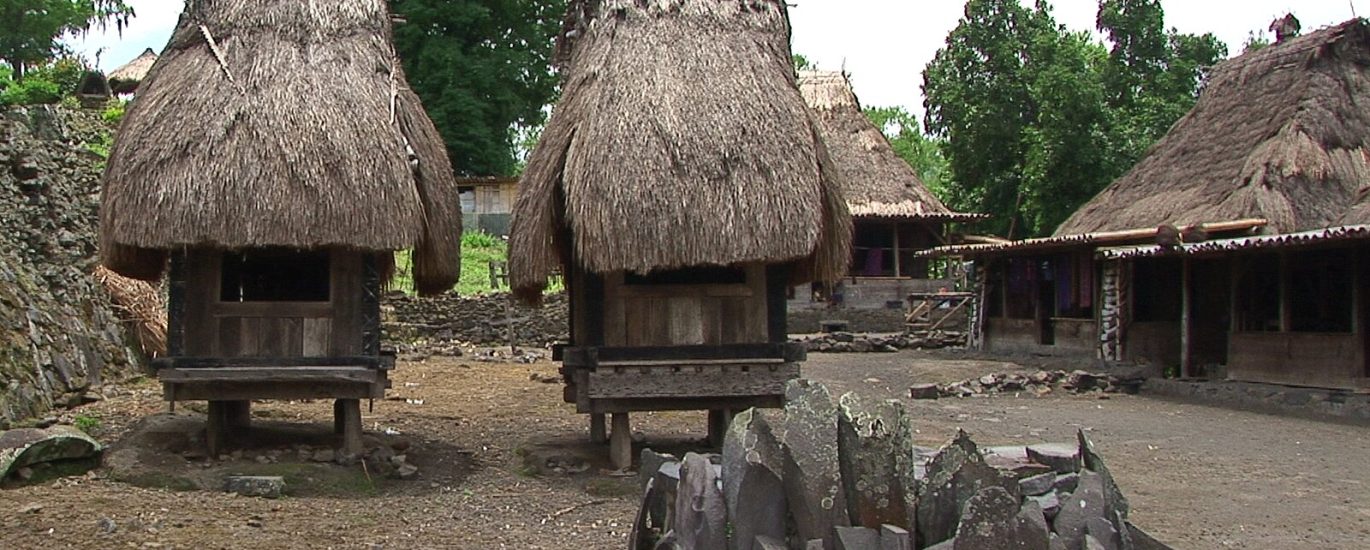 wisata misteri penuh mistis pulau flores