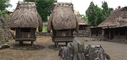wisata misteri penuh mistis pulau flores