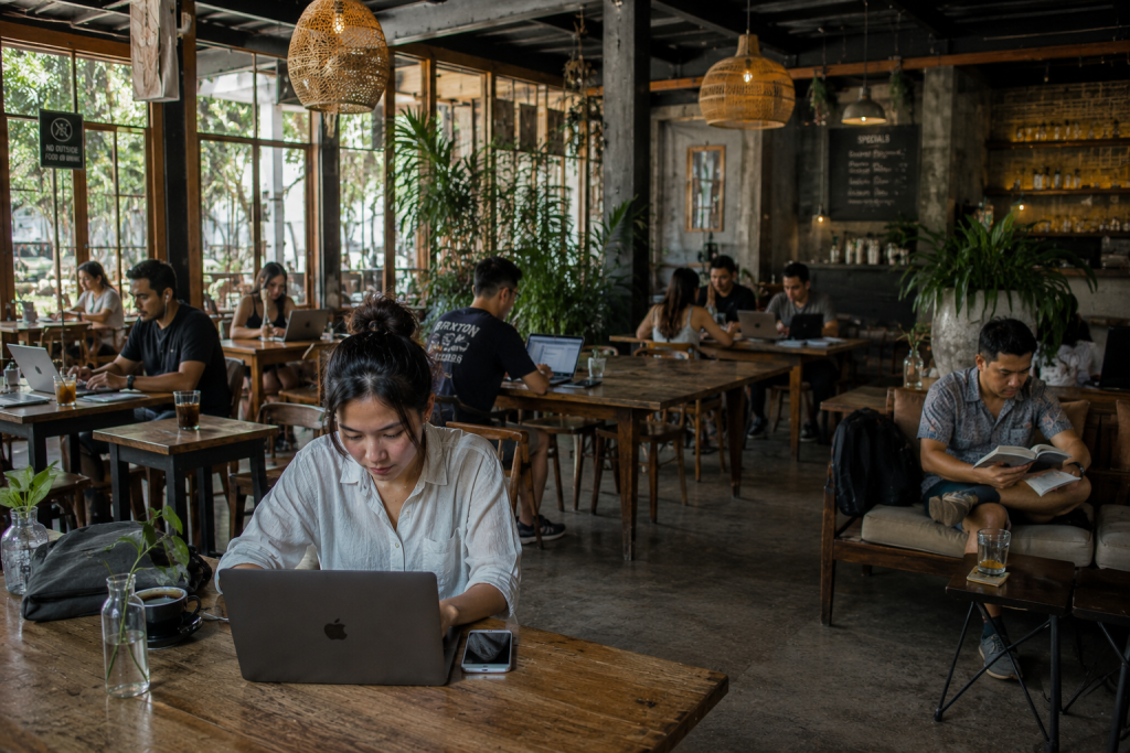 Ternyata Bukan Sembarang Kafe, Ini Standar Third Place Terbaik untuk Kerjamu